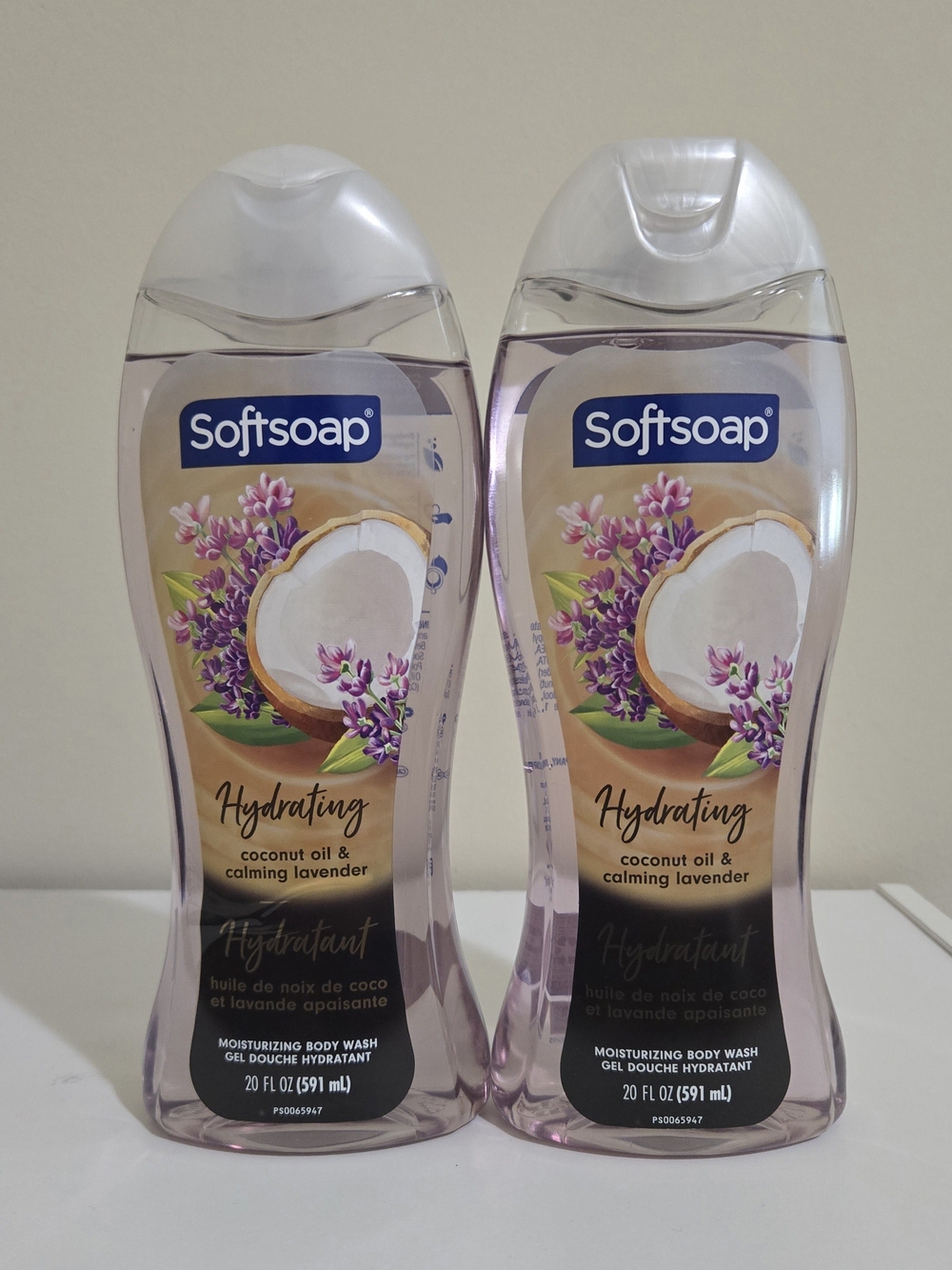 Softsoap Hydrating Coconut Oil & Calming Lavender Body Wash, 2 Bottles, 20oz Ea